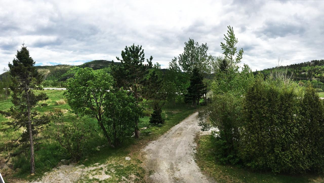 La Chouette Viree Bed and Breakfast Grandes-Bergeronnes Buitenkant foto