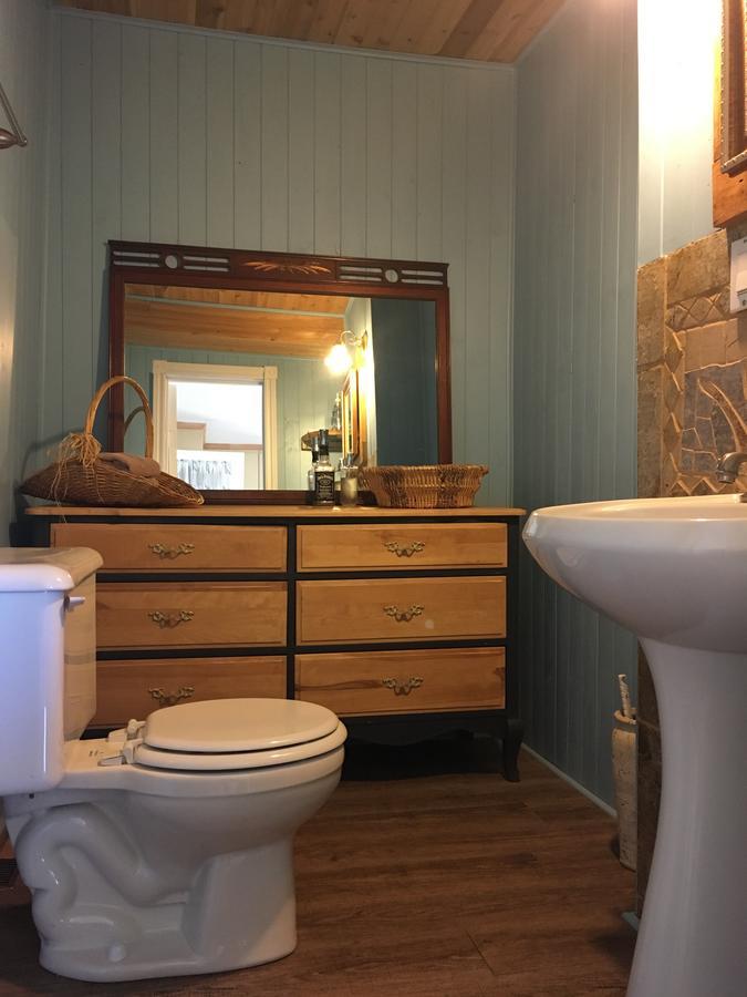 La Chouette Viree Bed and Breakfast Grandes-Bergeronnes Buitenkant foto